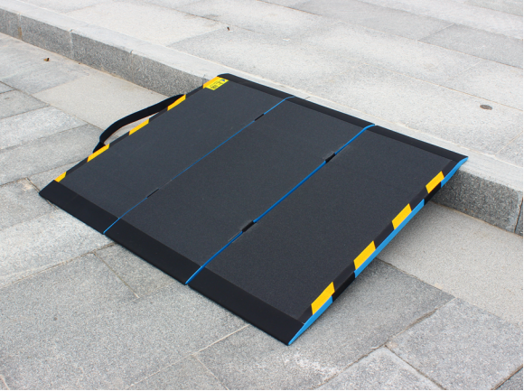 和美德 可折叠坡道板 无障碍坡道板 复合材料绝缘坡道板